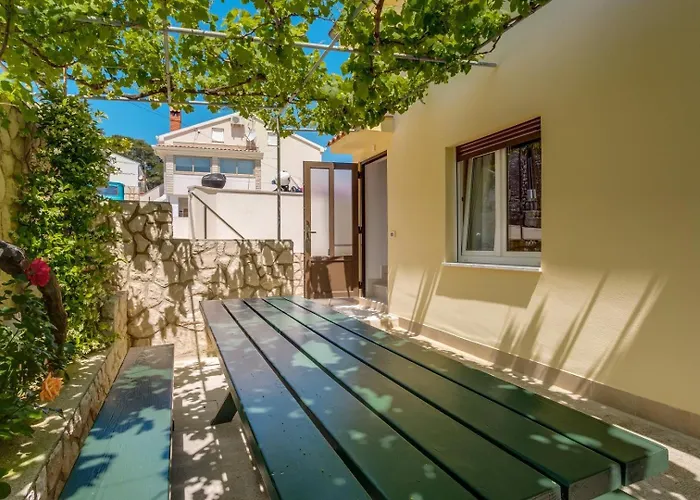 Natali 1, Sea View, | 4 Guests * Mali Lošinj