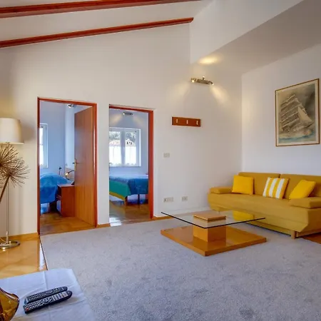 דירה Natali 1, Sea View, | 4 Guests