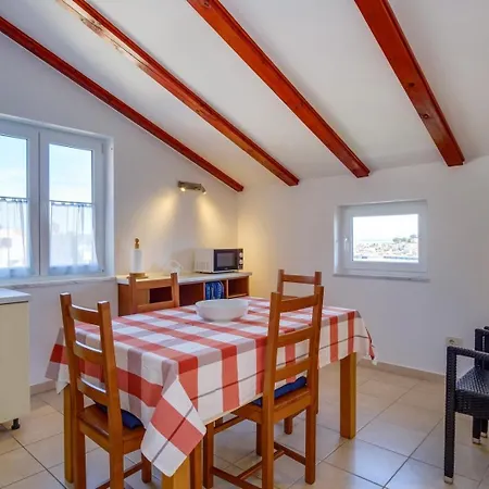 Natali 1, Sea View, | 4 Guests מאלי לוסיניי