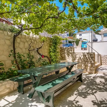 Natali 1, Sea View, | 4 Guests * מאלי לוסיניי