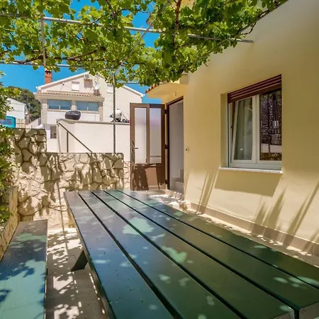 Natali 1, Sea View, | 4 Guests * מאלי לוסיניי